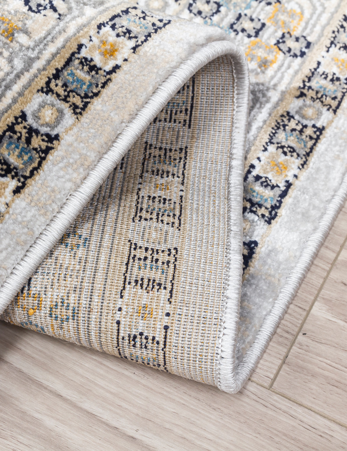 Aziza Medallion Patterned Grey Rugs