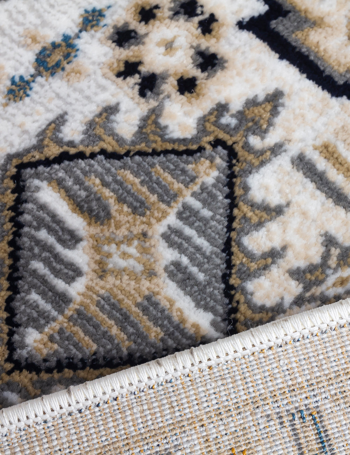 Aziza Medallion Natural Patterned Rugs