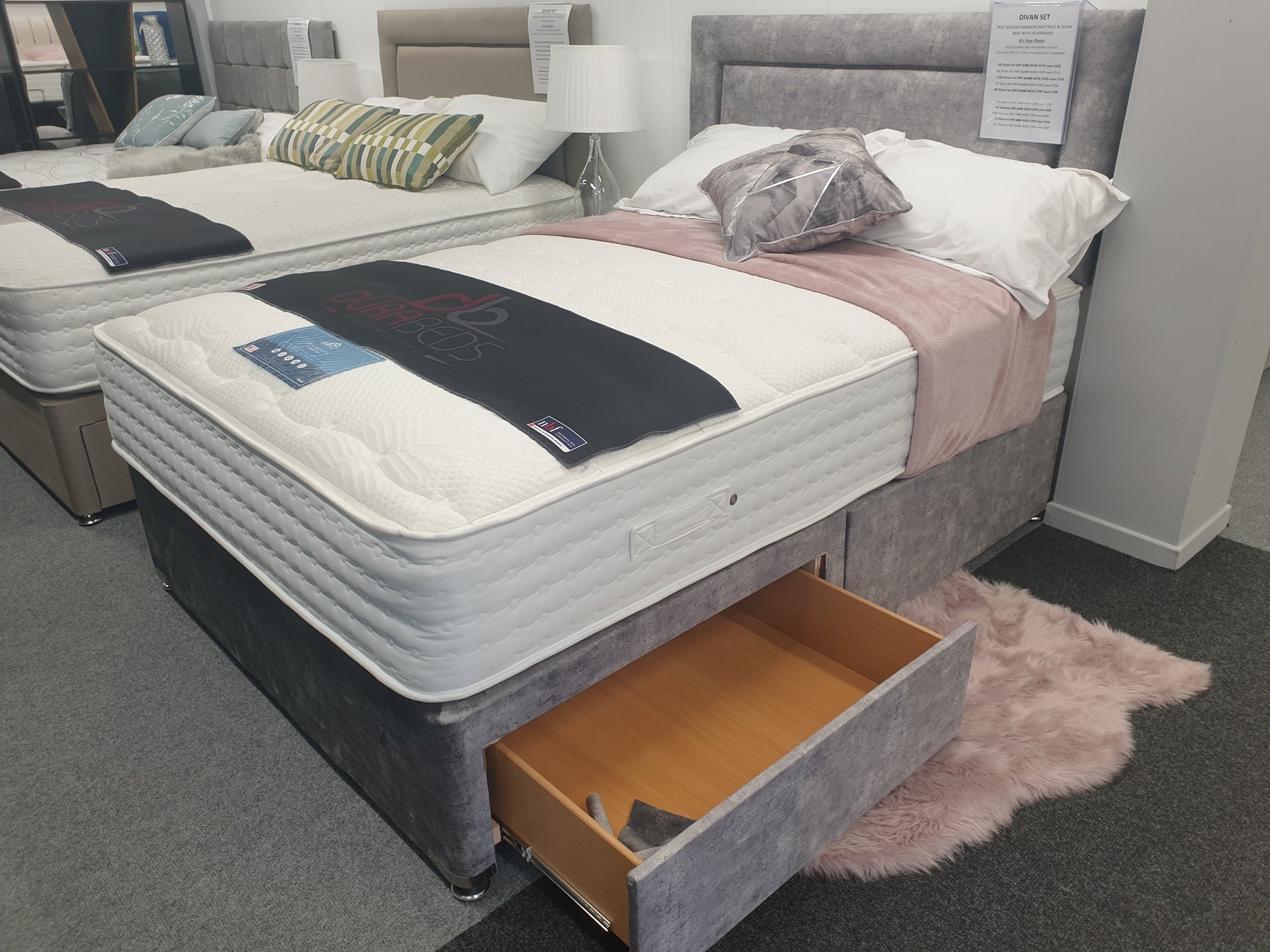 Divan bed set with mattress in marble platinum colour with storage drawers