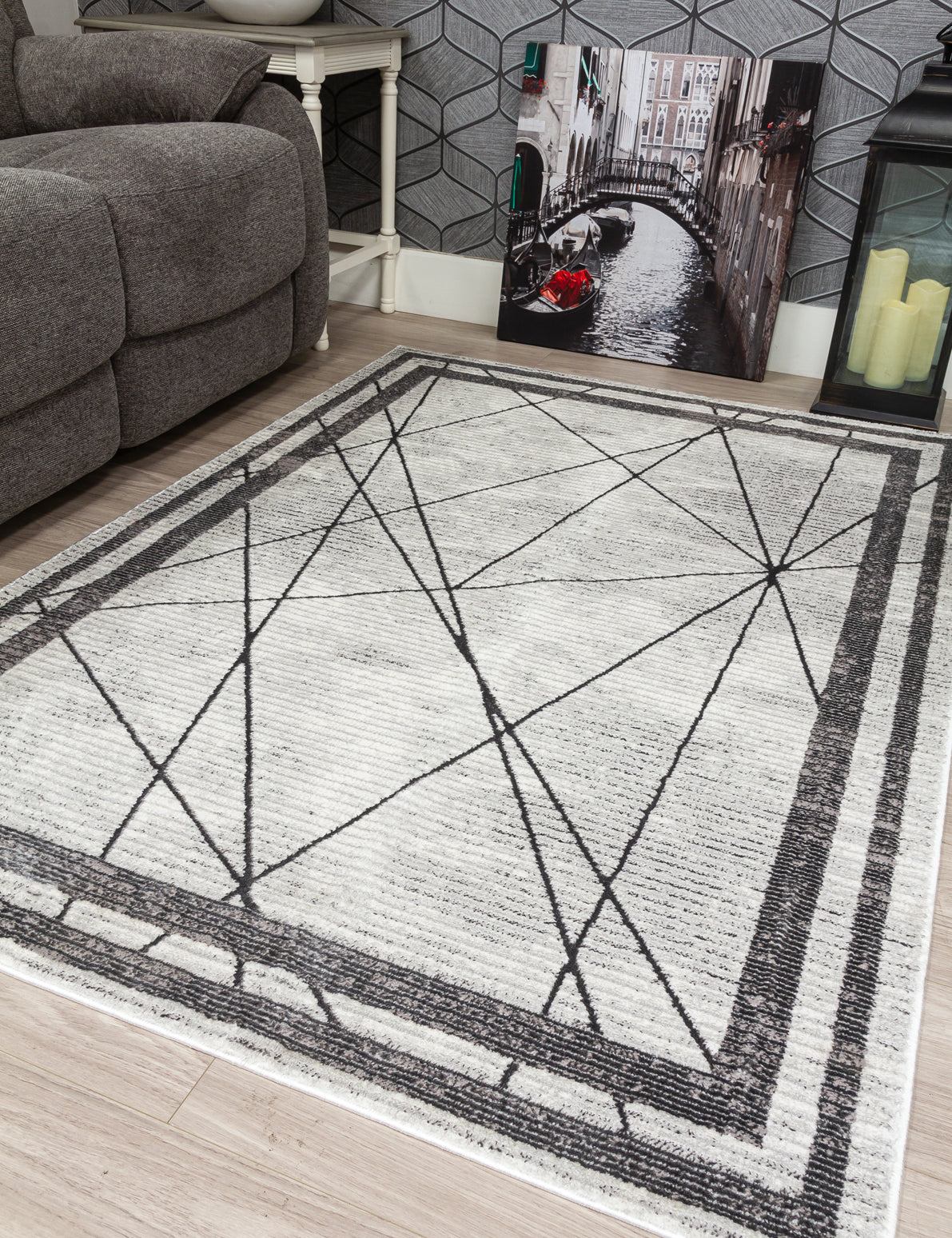 Glitz Art Deco Grey Rugs