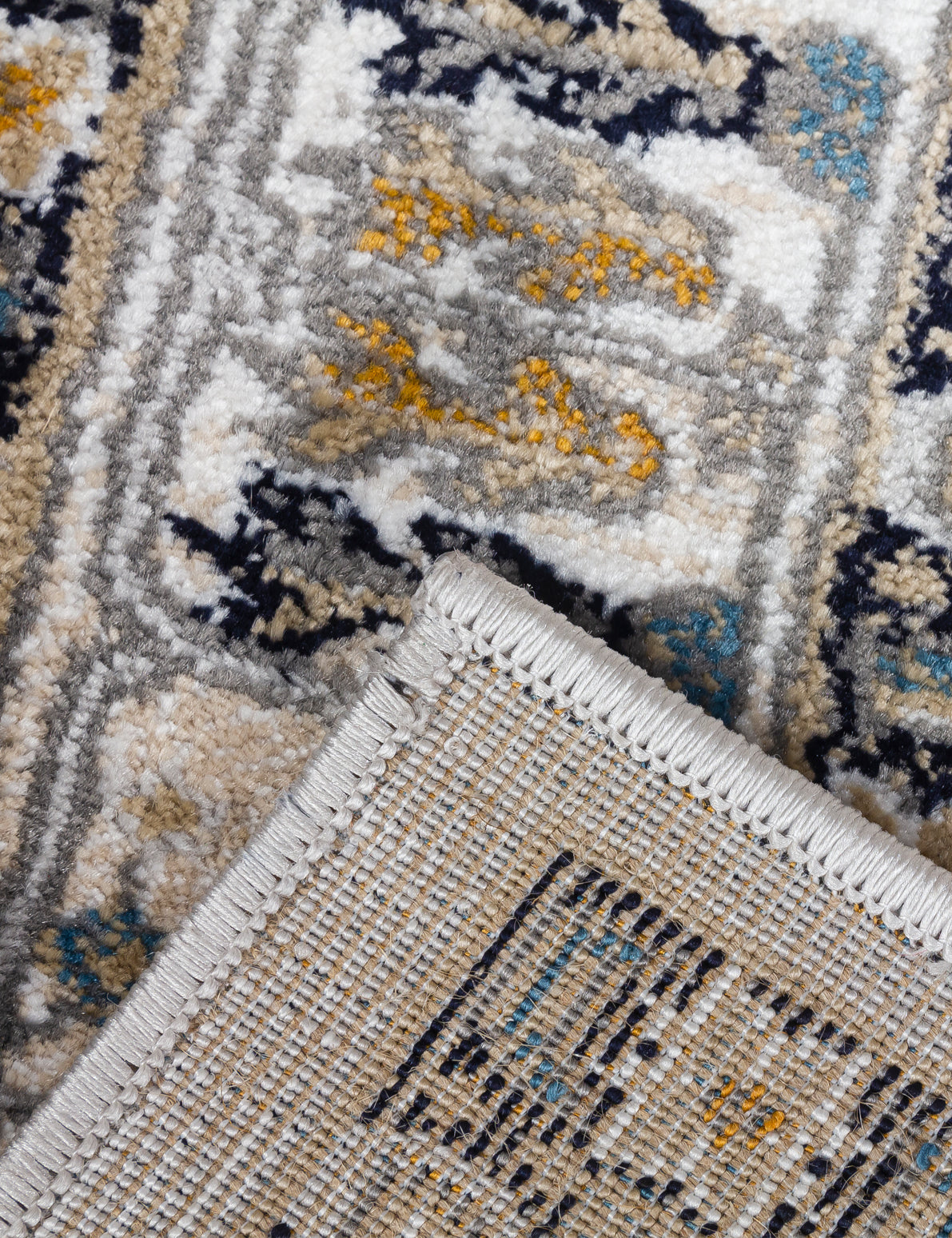 Aziza Medallion Patterned Grey Rugs