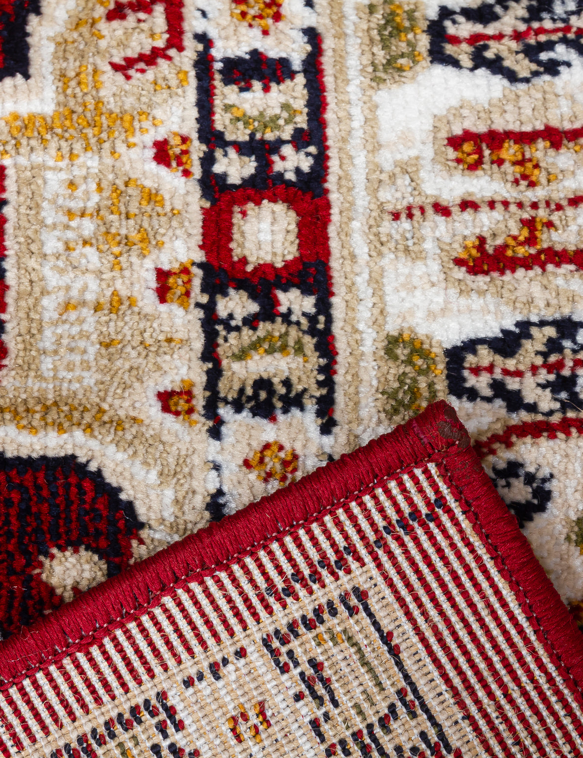 Aziza Medallion Red Patterned Rugs