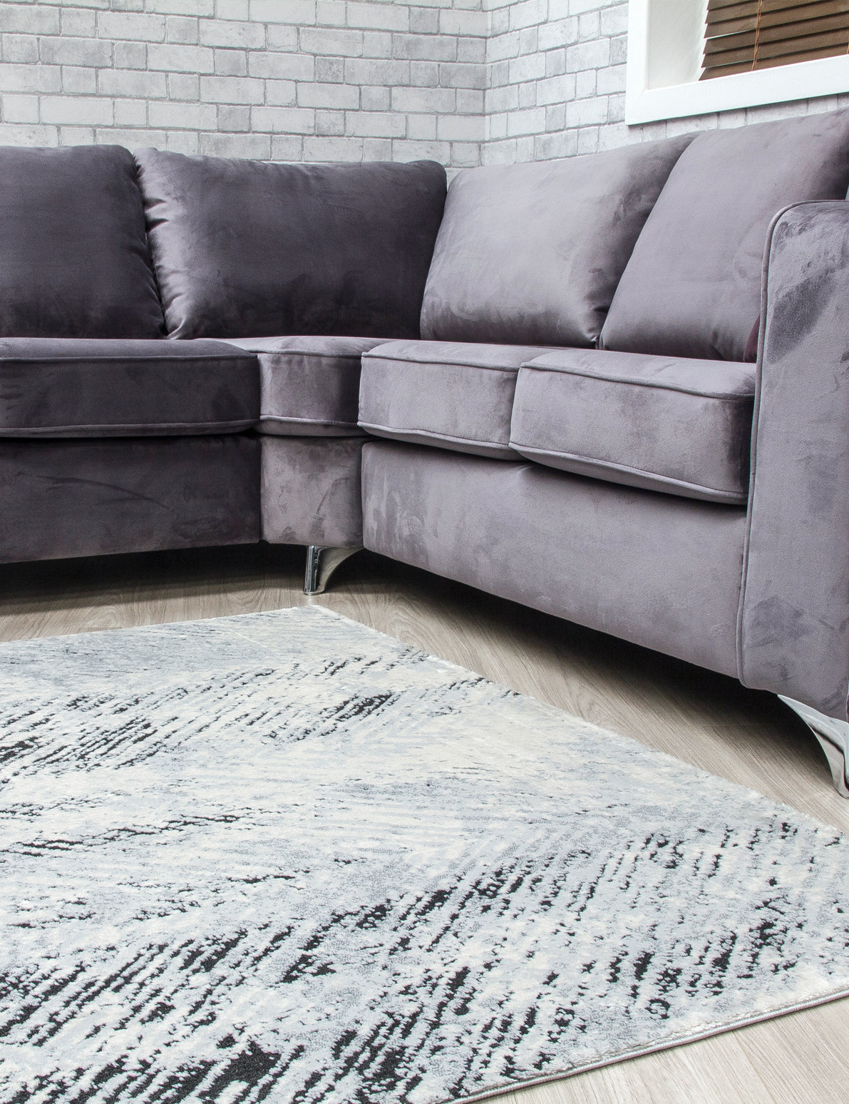 Rococo Feathered Grey Rugs