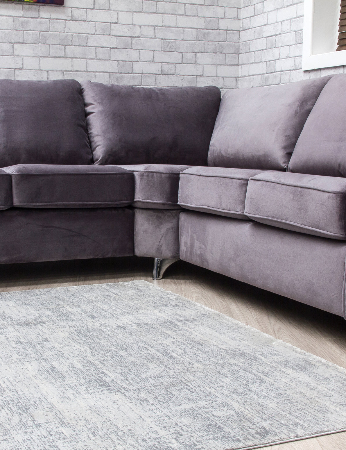 Rococo Glossi Grey Rugs