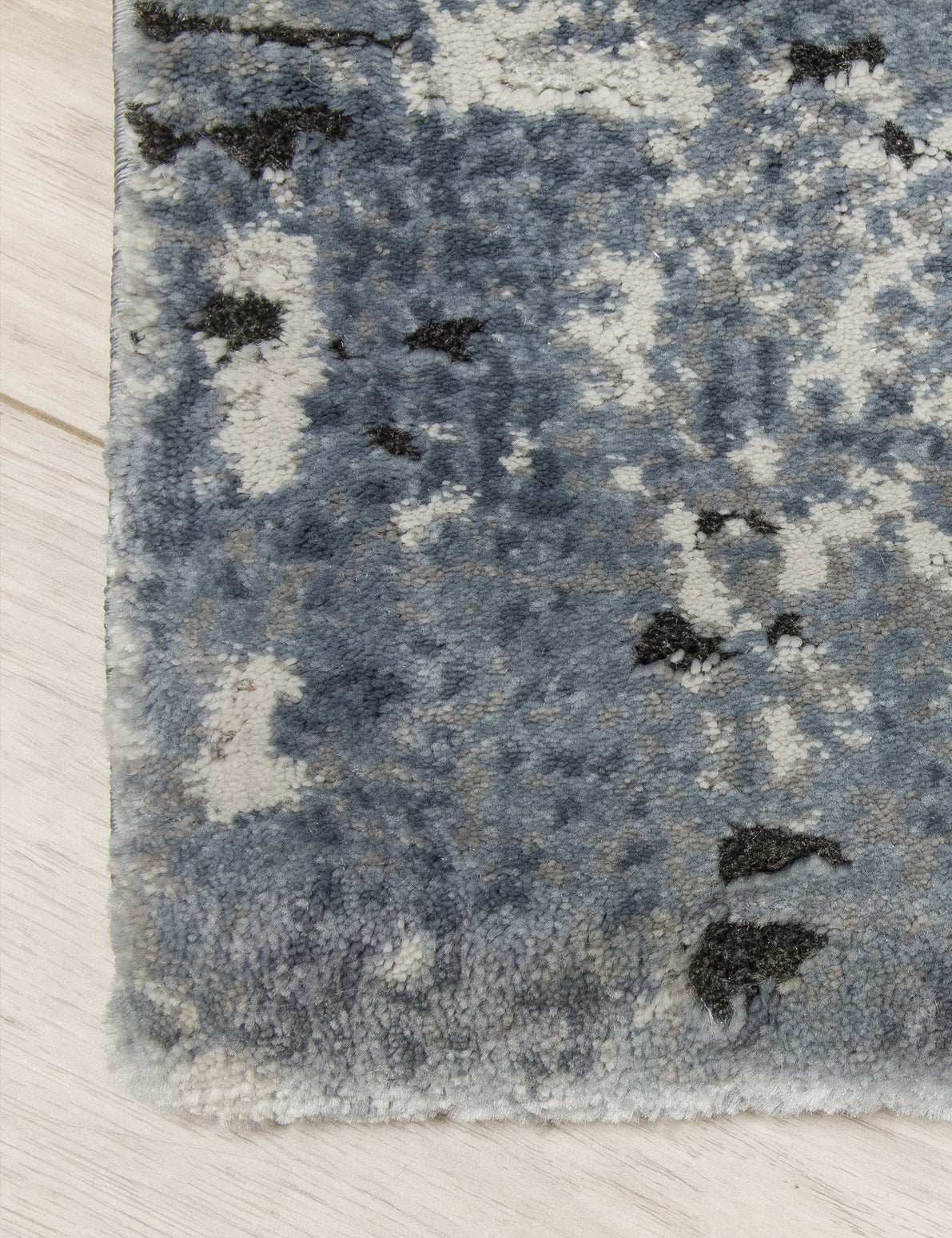 Rococo Obscura Grey Rugs