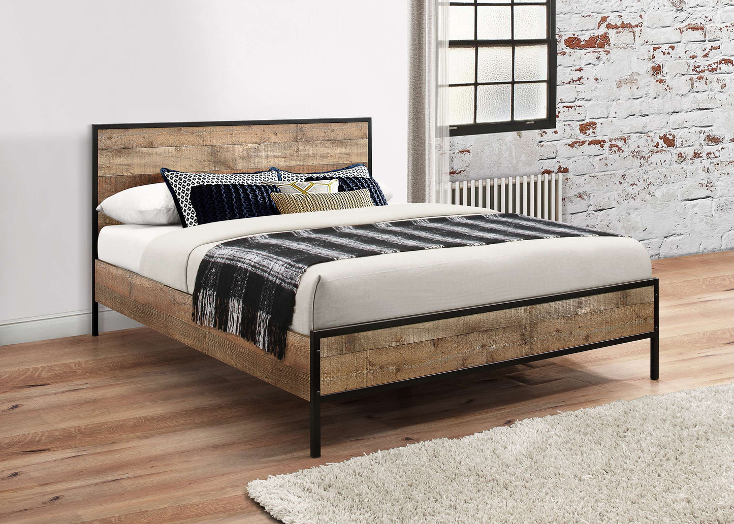 Urban Metal & Wooden Frame Bed